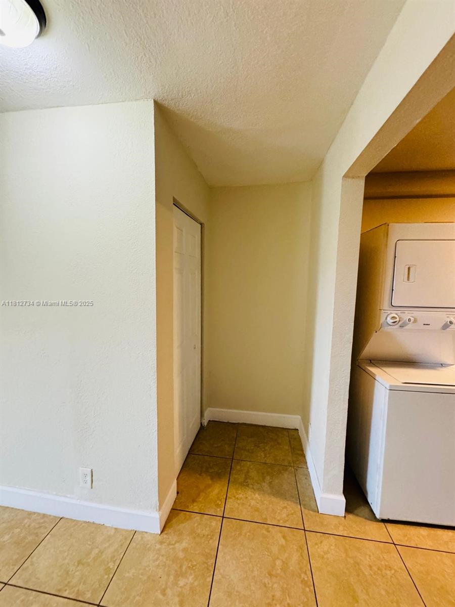 ACREHOME PARK - Residential Lease
