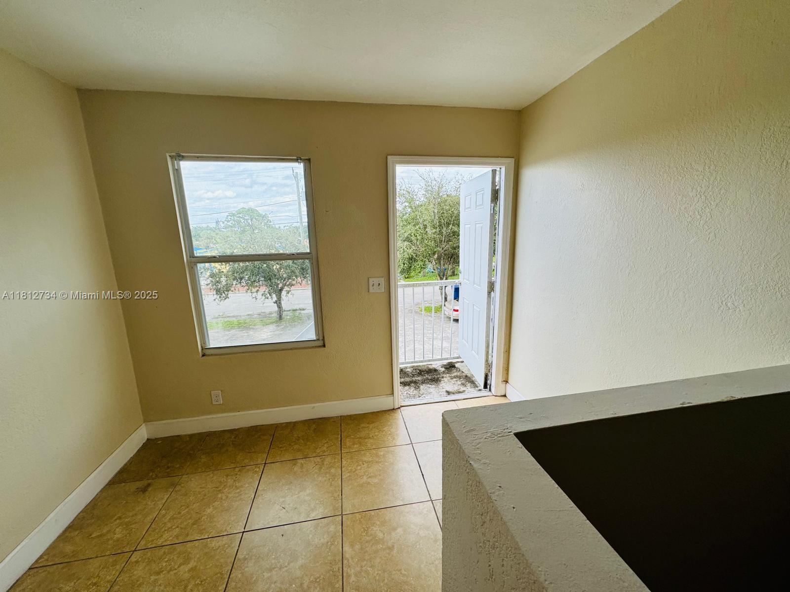 ACREHOME PARK - Residential Lease