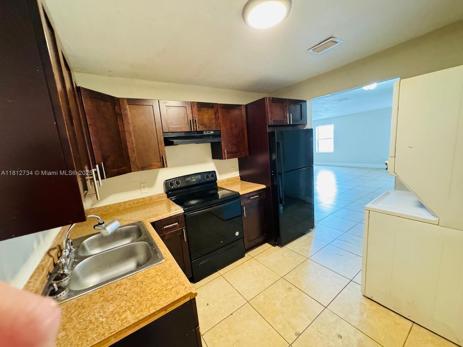 ACREHOME PARK - Residential Lease