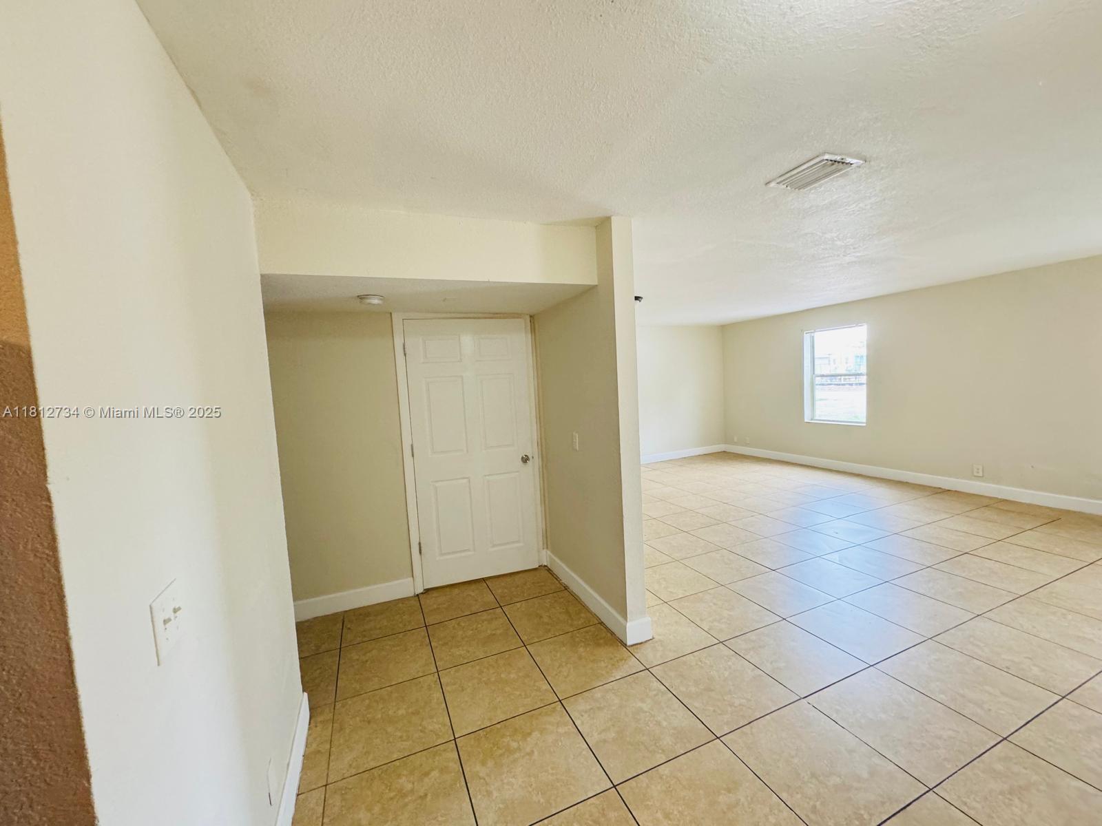 ACREHOME PARK - Residential Lease