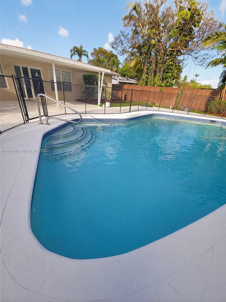 Beautifully FULLY UPDATED single-family POOL HOME available for rent in the desirable Hollywood Hills neighborhood. This bright and welcoming residence features modern finishes throughout, and comfortable living spaces filled with natural light.
Step outside to your own PRIVATE BACKYARD RETREAT with a POOL, COVERED PATIO, and BBQ AREA perfect for relaxing or entertaining year-round.
Ideally located near shopping, restaurants, major highways, and MEMORIAL REGIONAL HOSPITAL, this home offers PRIVACY, COMFORT, AND AN EXCELLENT LOCATION in one of Hollywood’s most established residential neighborhoods.