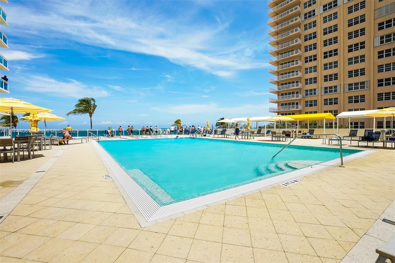 PLAYA DEL MAR CONDO - Residential