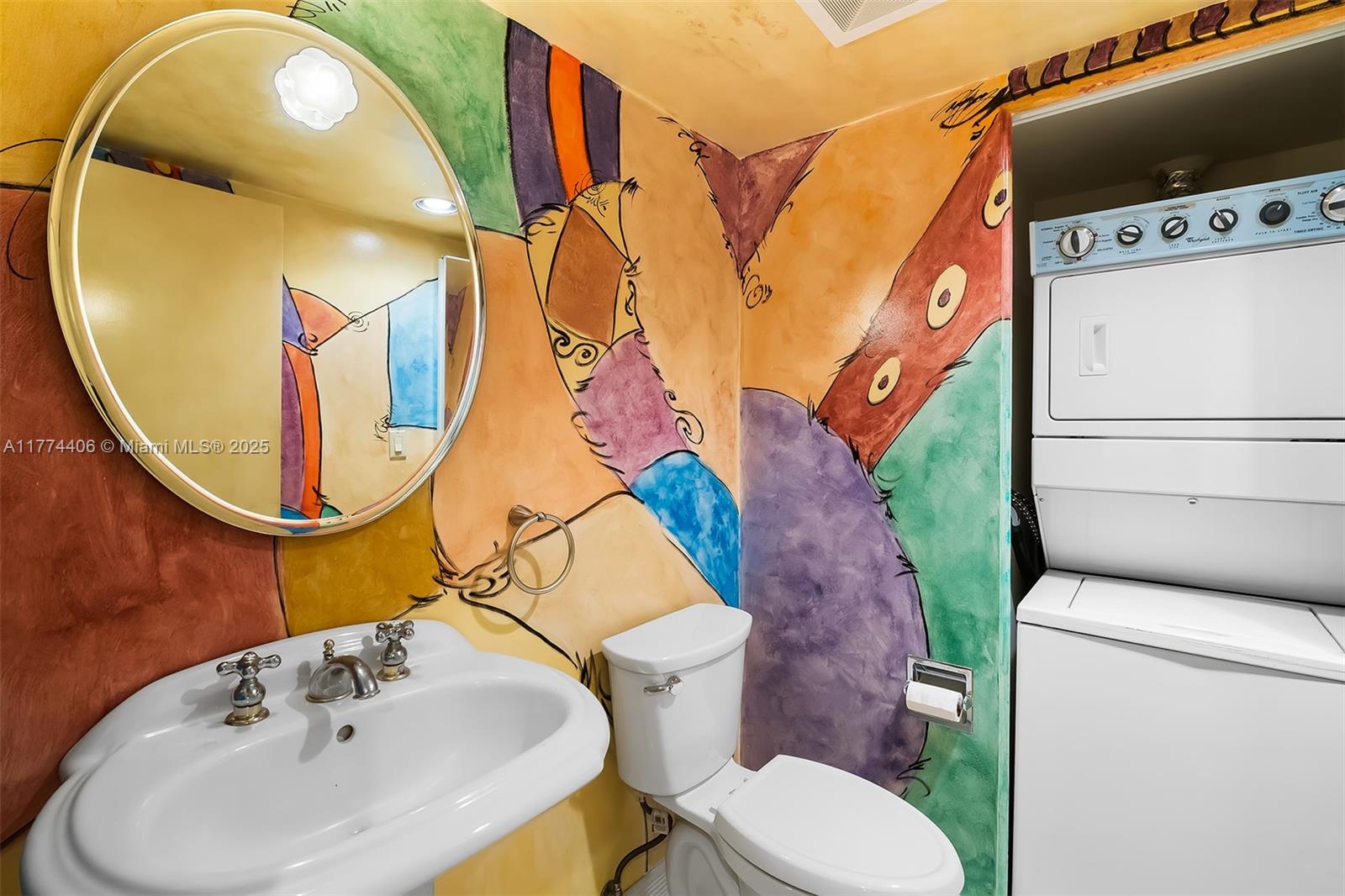 PLAYA DEL MAR CONDO - Residential