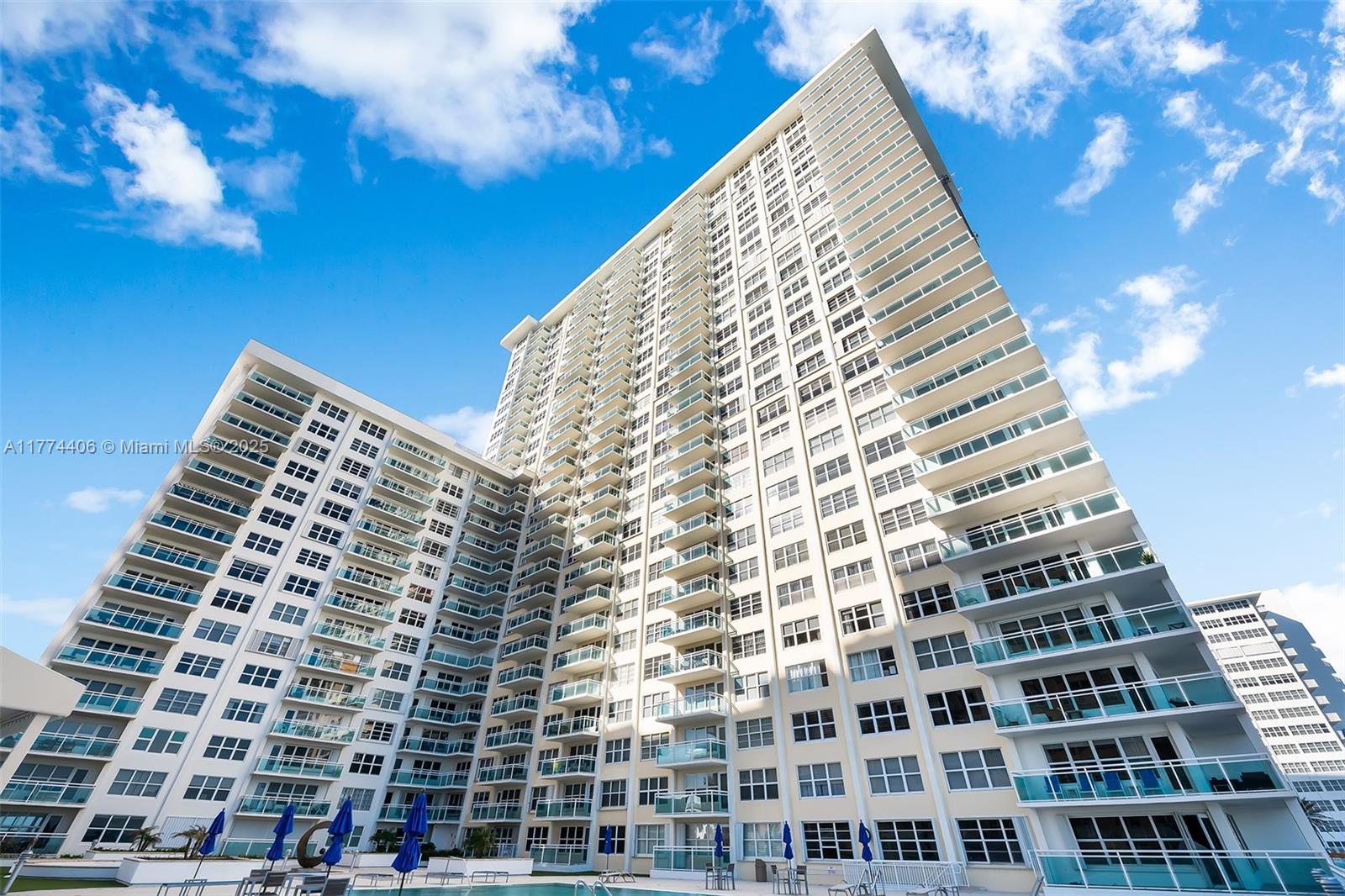 PLAYA DEL MAR CONDO - Residential