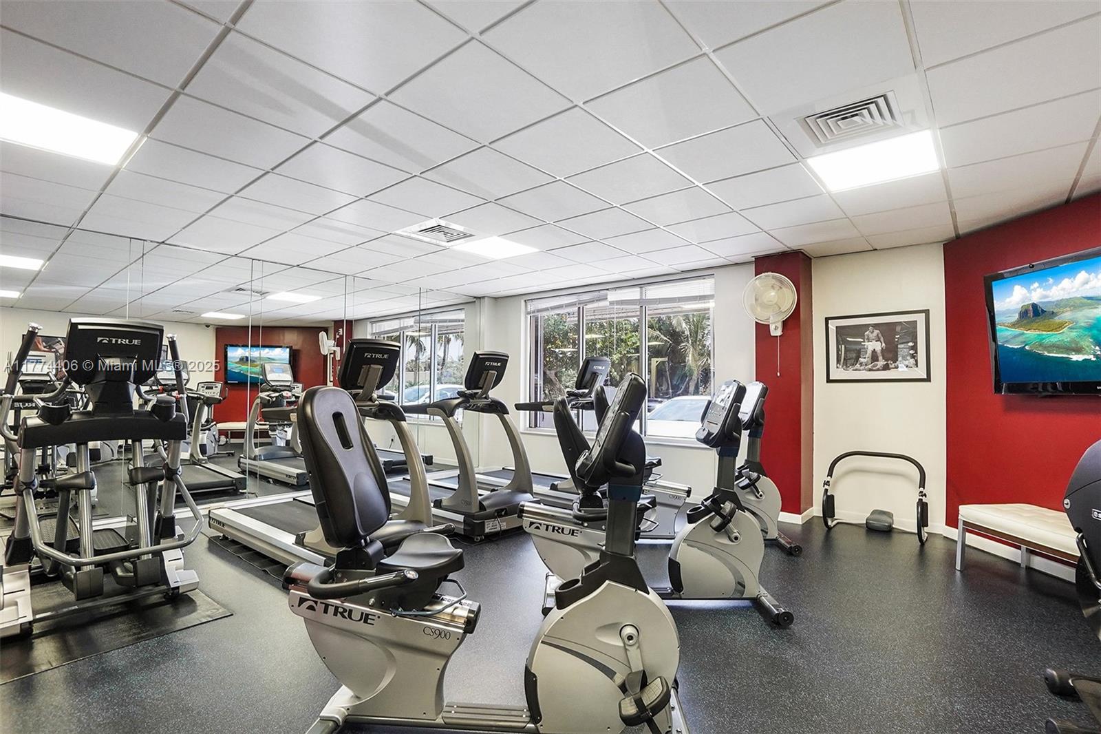 PLAYA DEL MAR CONDO - Residential