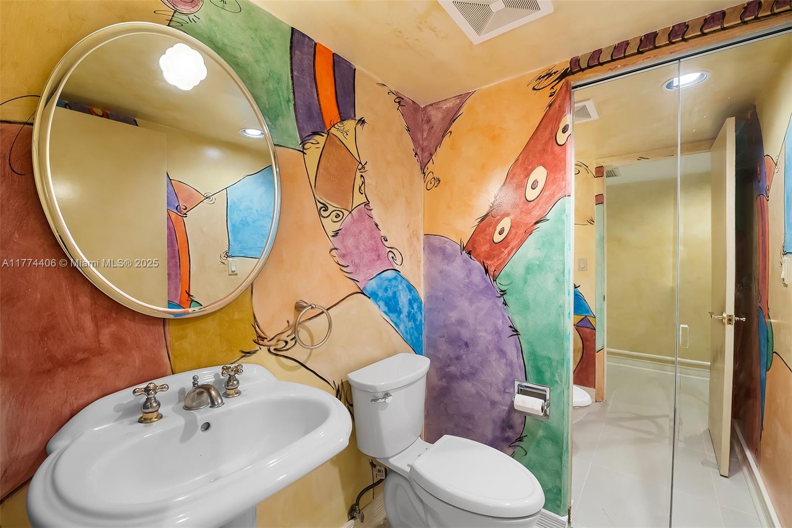 PLAYA DEL MAR CONDO - Residential