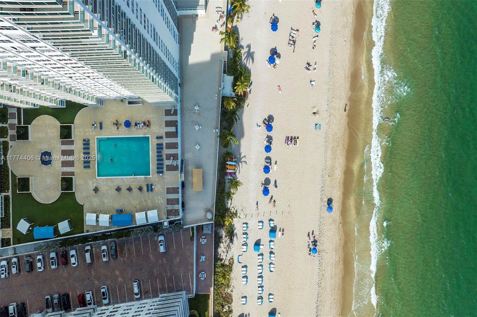 PLAYA DEL MAR CONDO - Residential