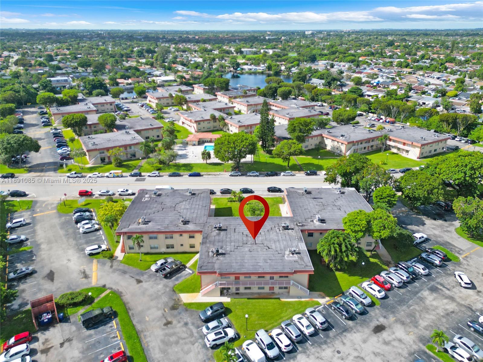 ROYALE GREEN CONDO 3 - Residential