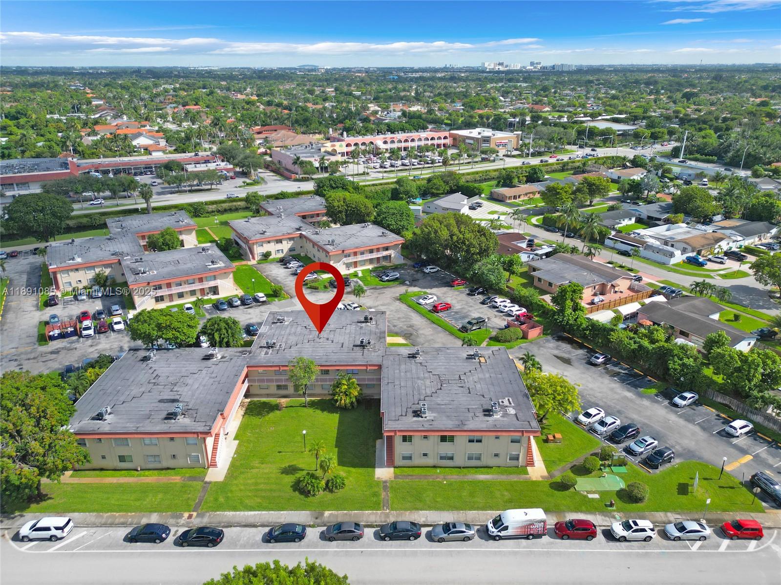 ROYALE GREEN CONDO 3 - Residential
