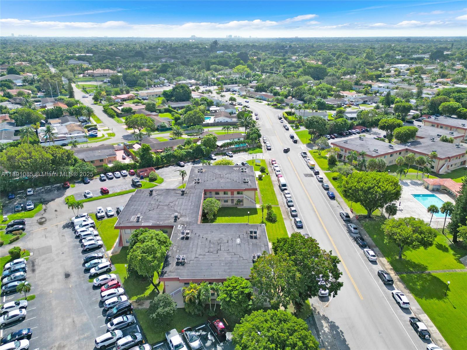 ROYALE GREEN CONDO 3 - Residential