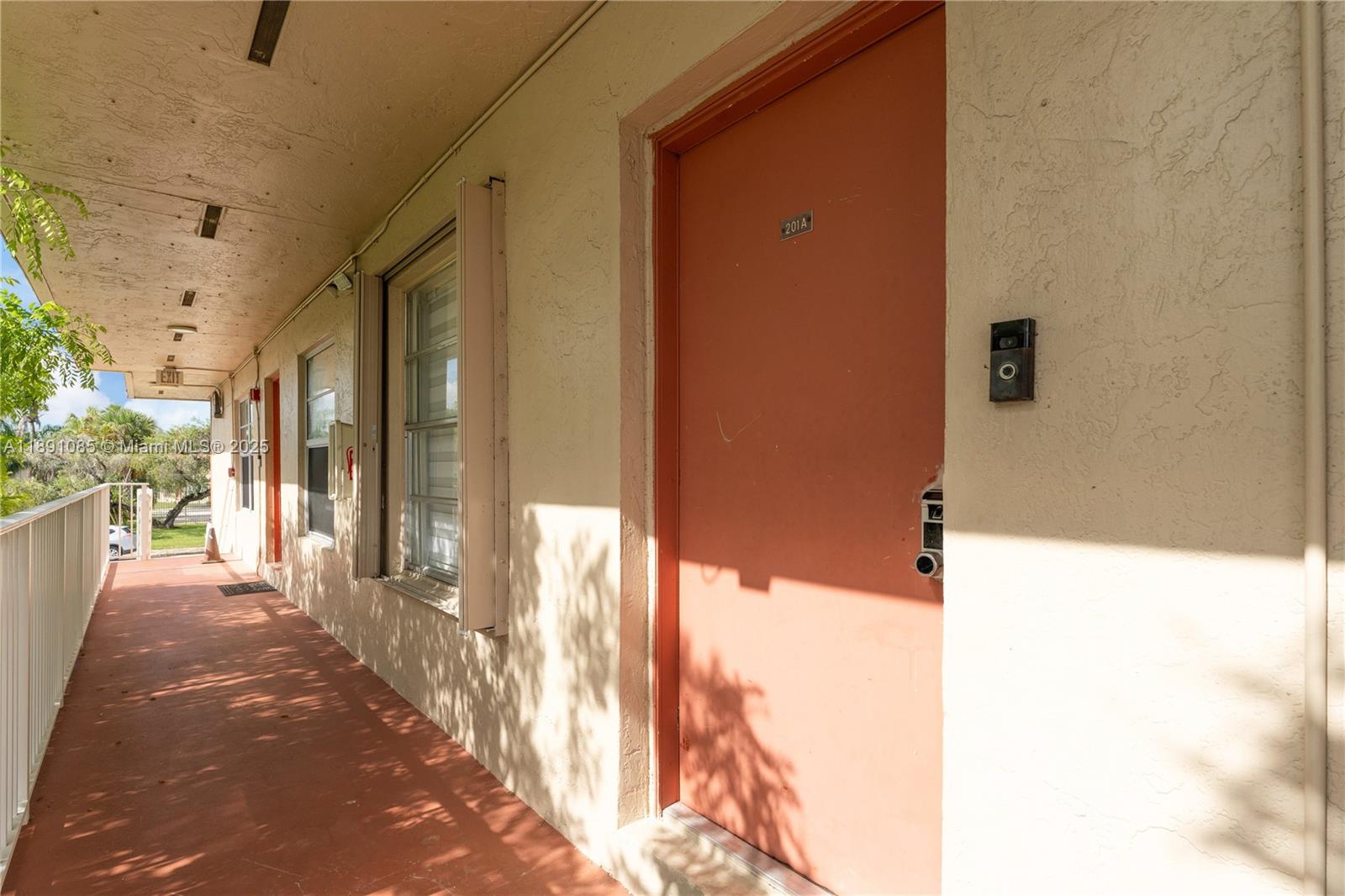 ROYALE GREEN CONDO 3 - Residential