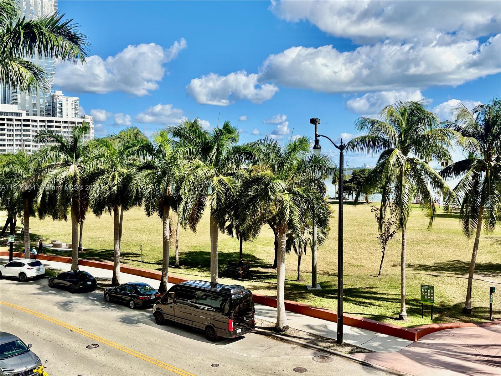 1800 CLUB CONDO - Residential