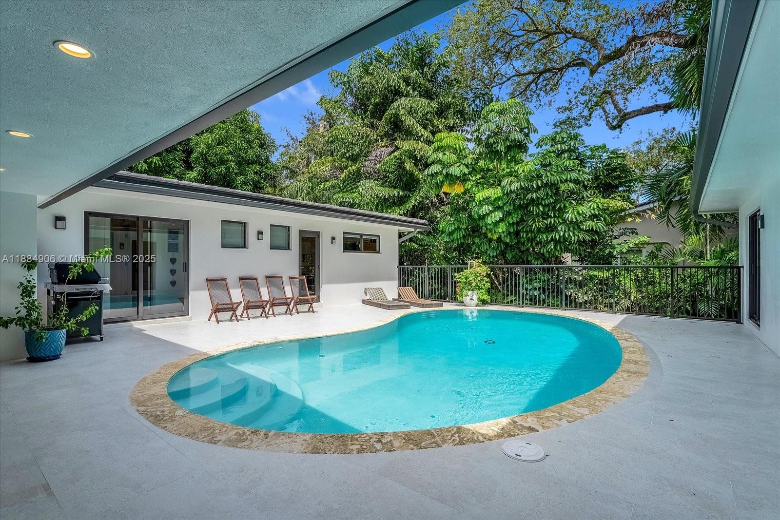 CORAL GABLES BILTMORE SEC - Residential