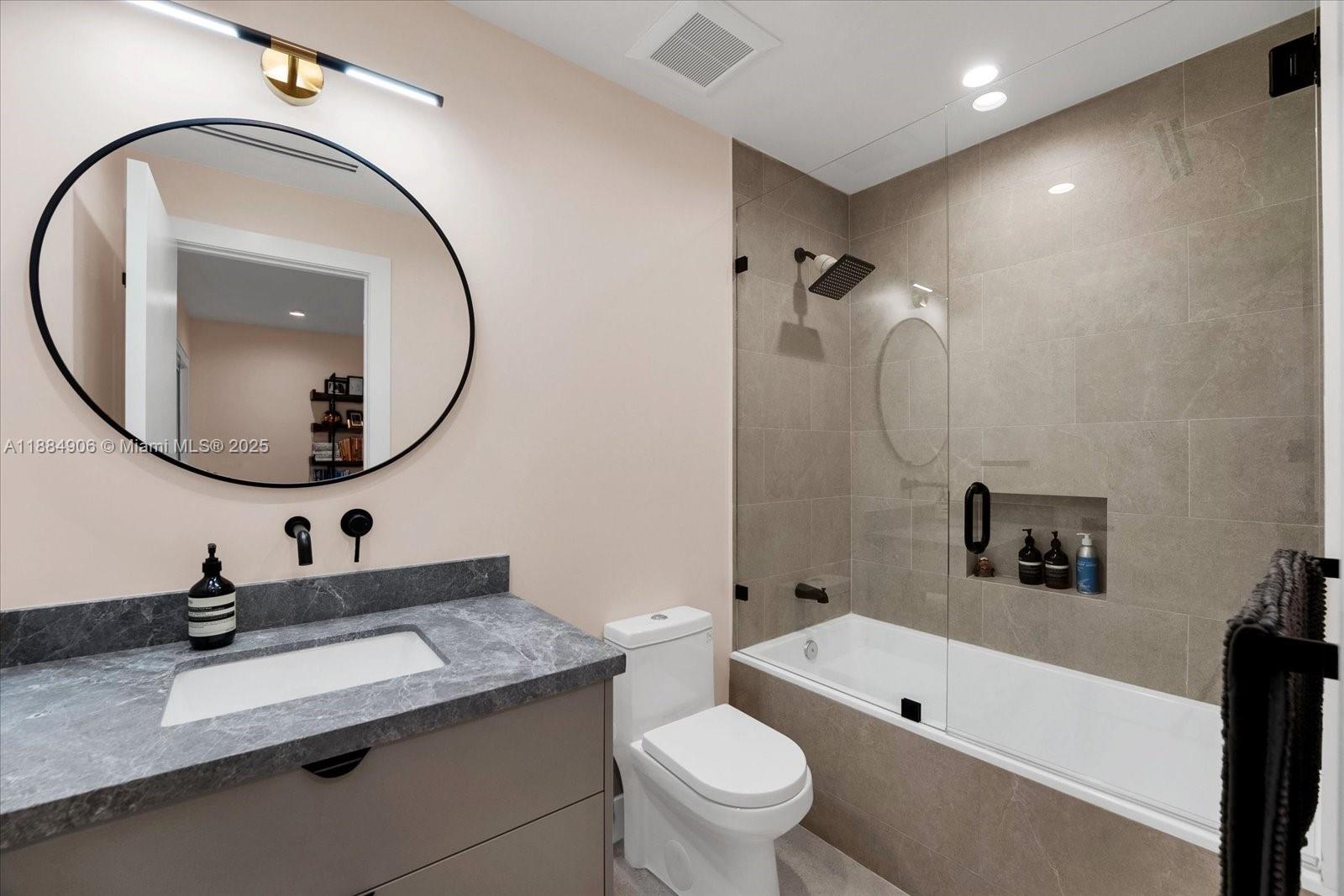 CORAL GABLES BILTMORE SEC - Residential