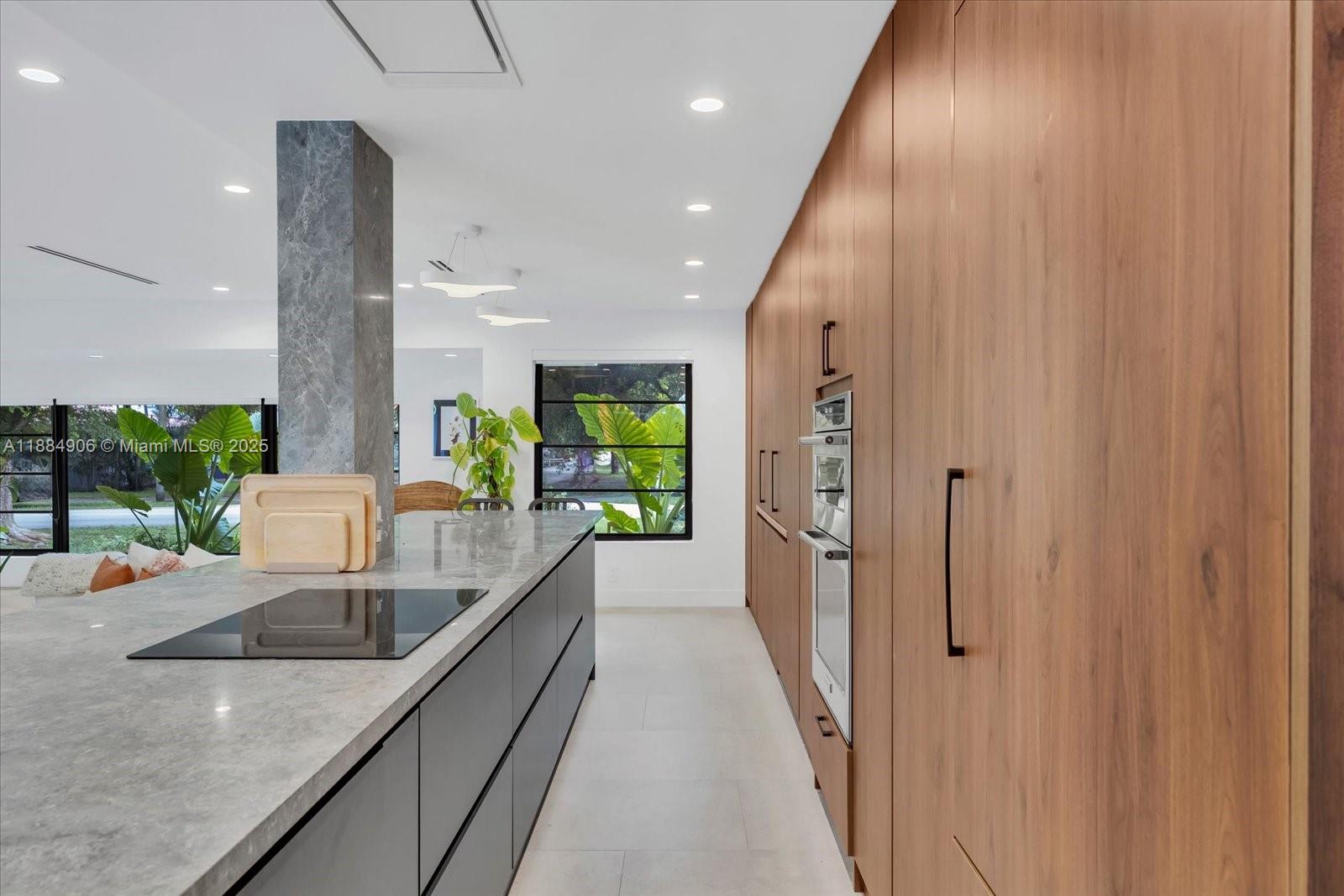 CORAL GABLES BILTMORE SEC - Residential