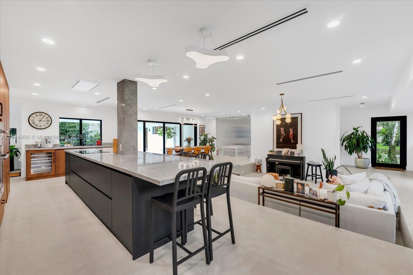 CORAL GABLES BILTMORE SEC - Residential