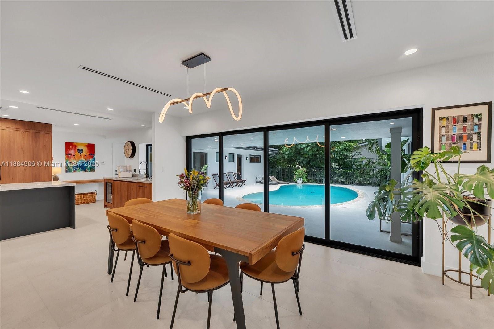 CORAL GABLES BILTMORE SEC - Residential