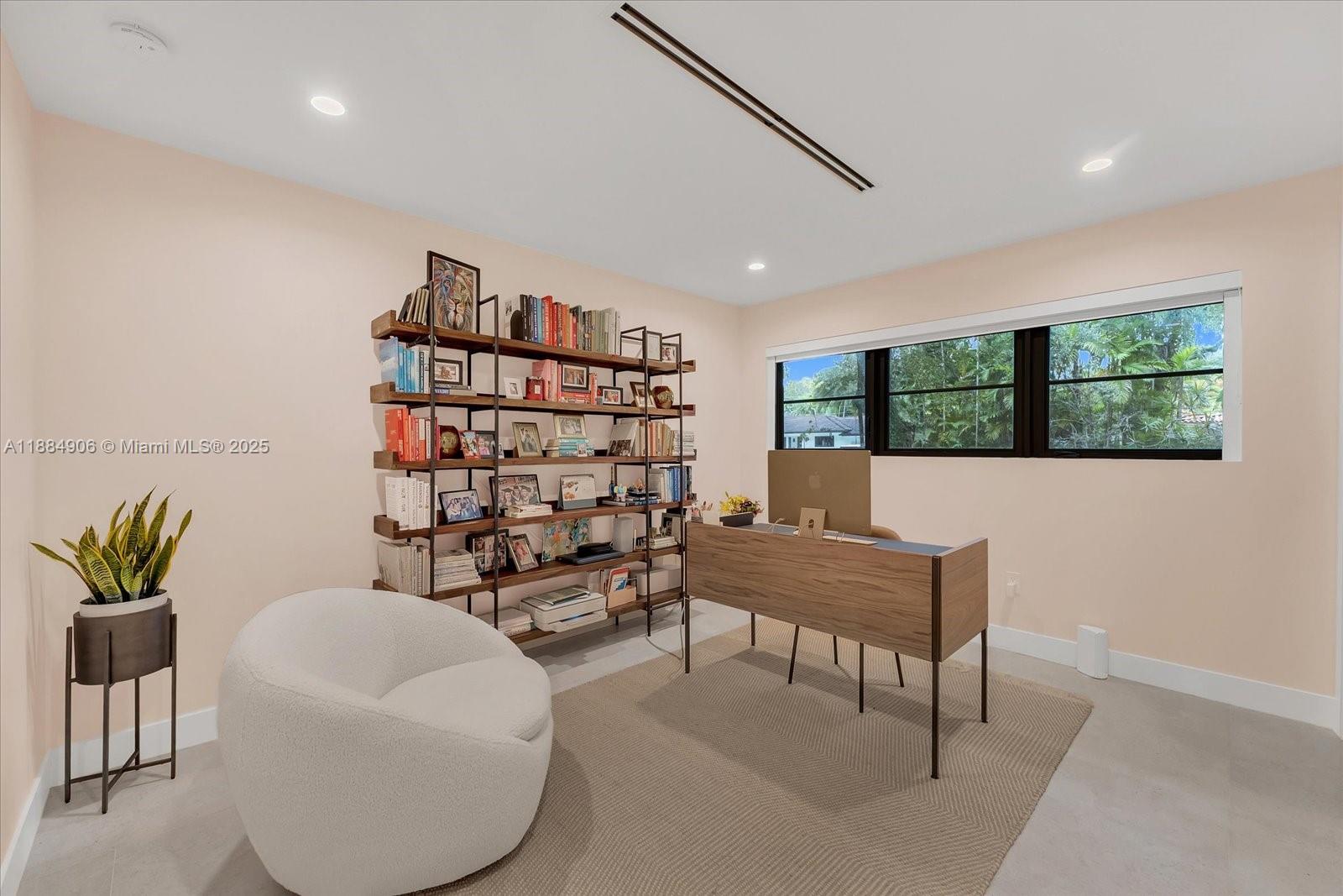 CORAL GABLES BILTMORE SEC - Residential