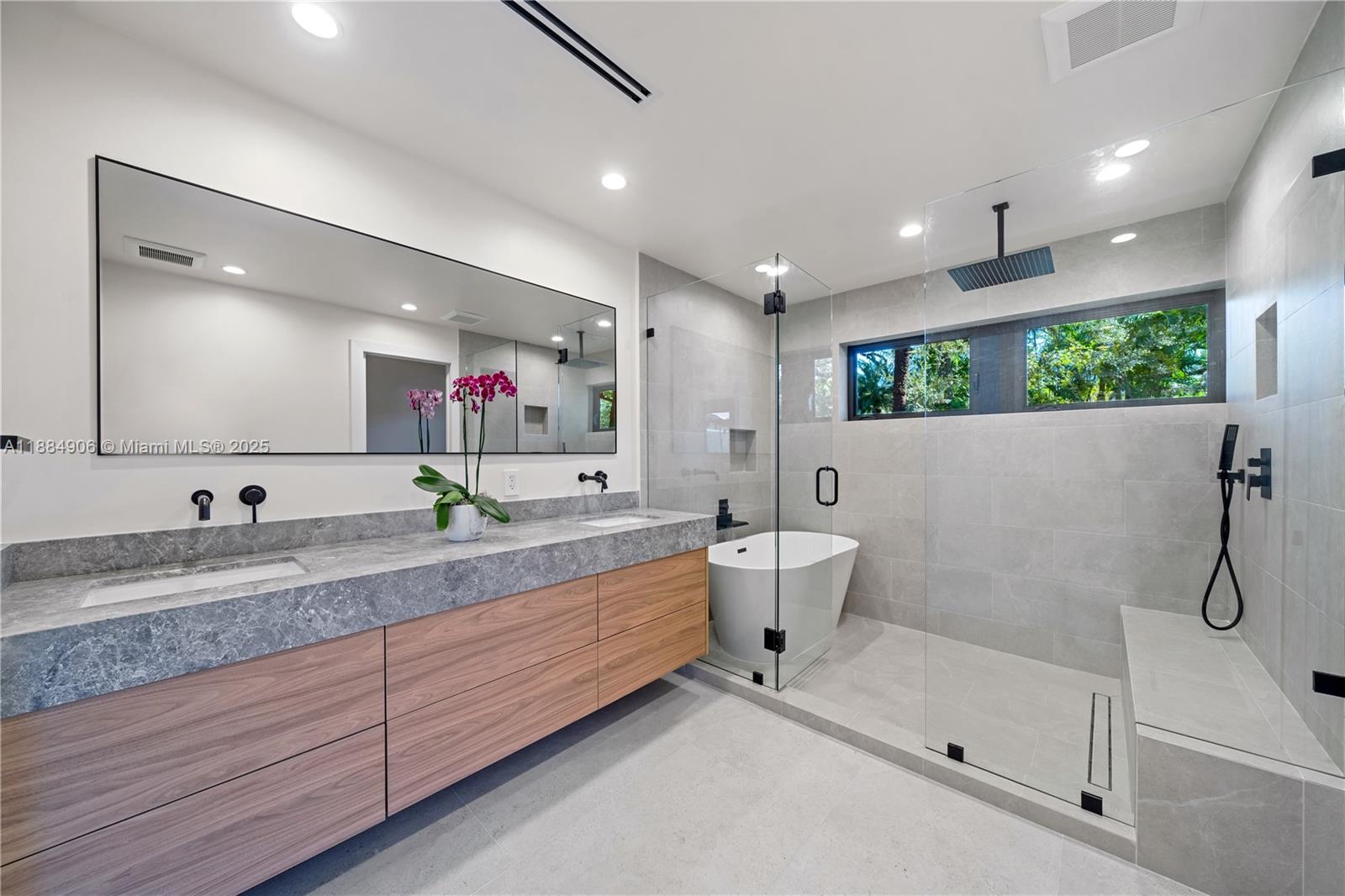 CORAL GABLES BILTMORE SEC - Residential