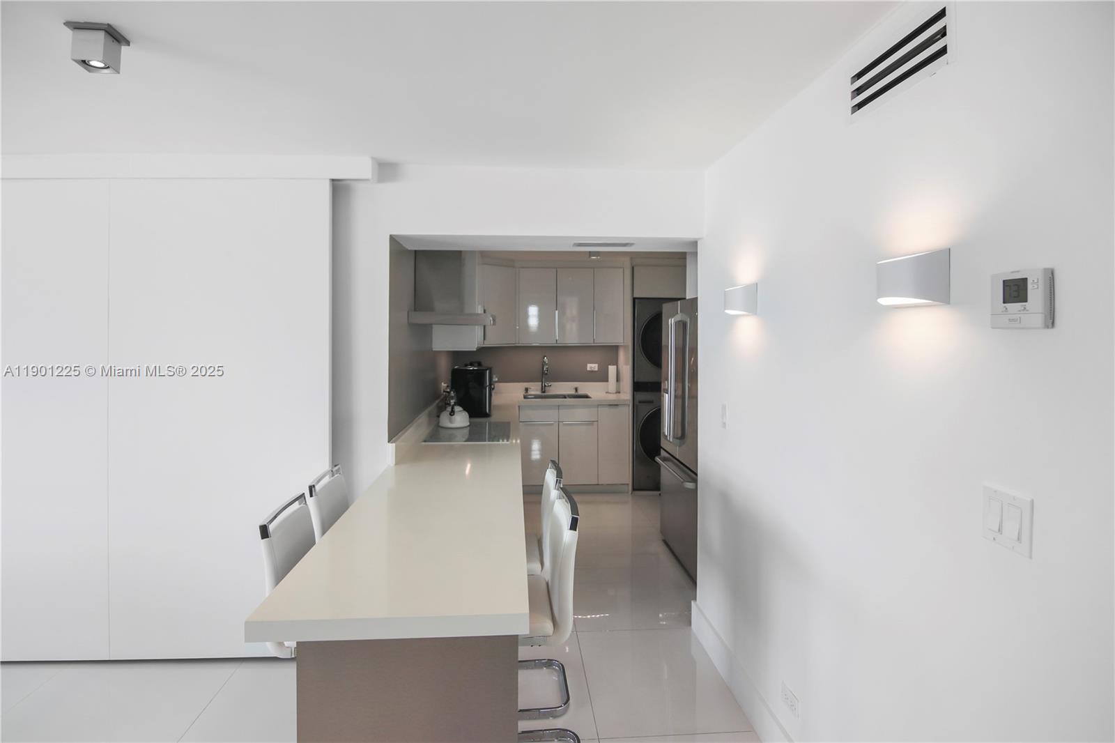 MAISON GRANDE CONDO - Residential