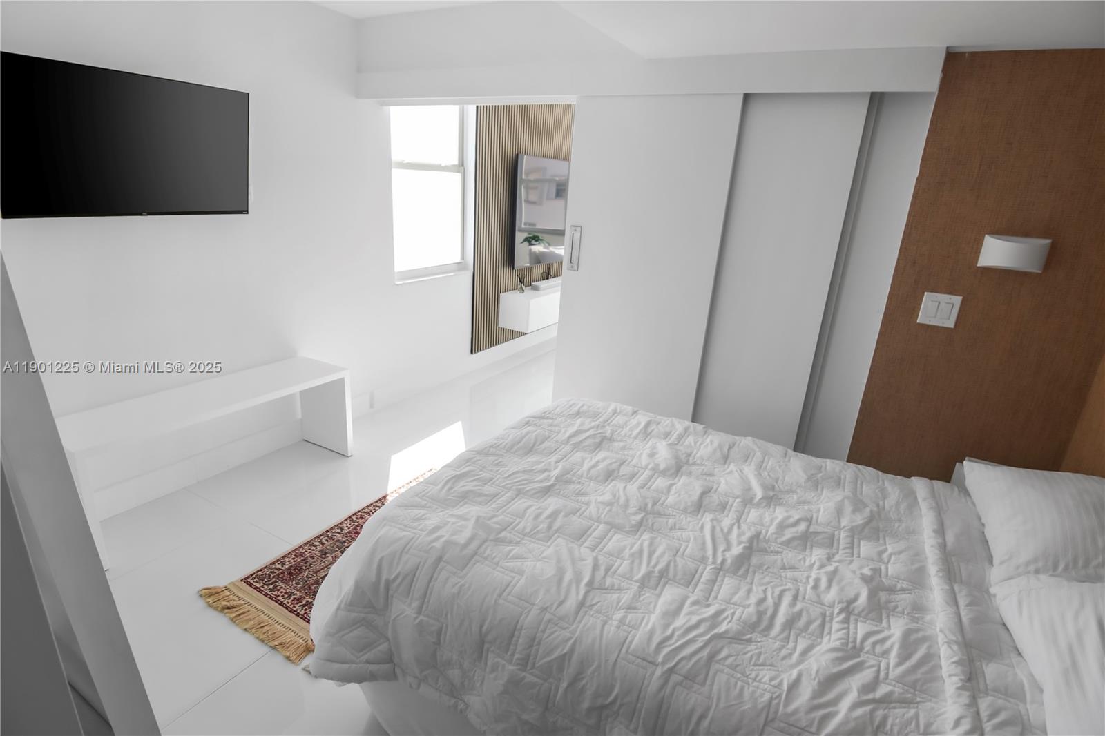MAISON GRANDE CONDO - Residential