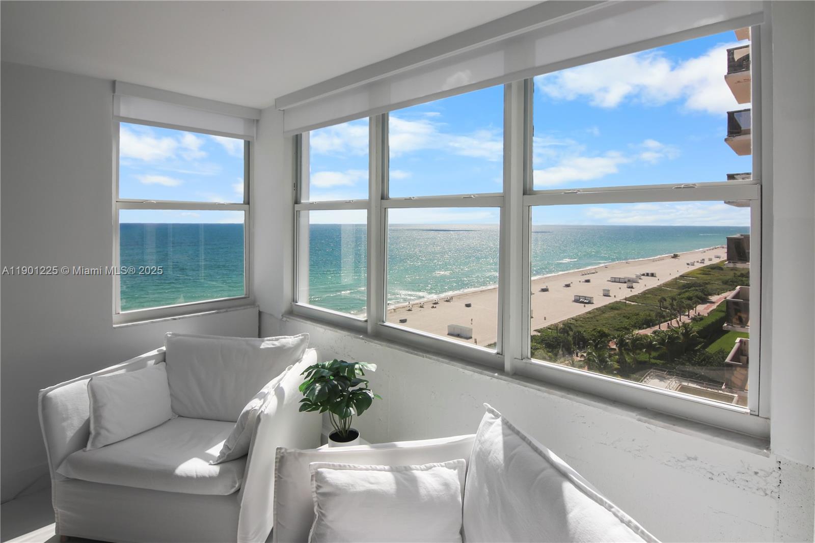 MAISON GRANDE CONDO - Residential