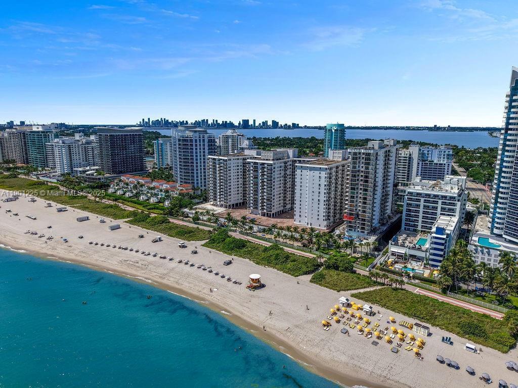 MAISON GRANDE CONDO - Residential