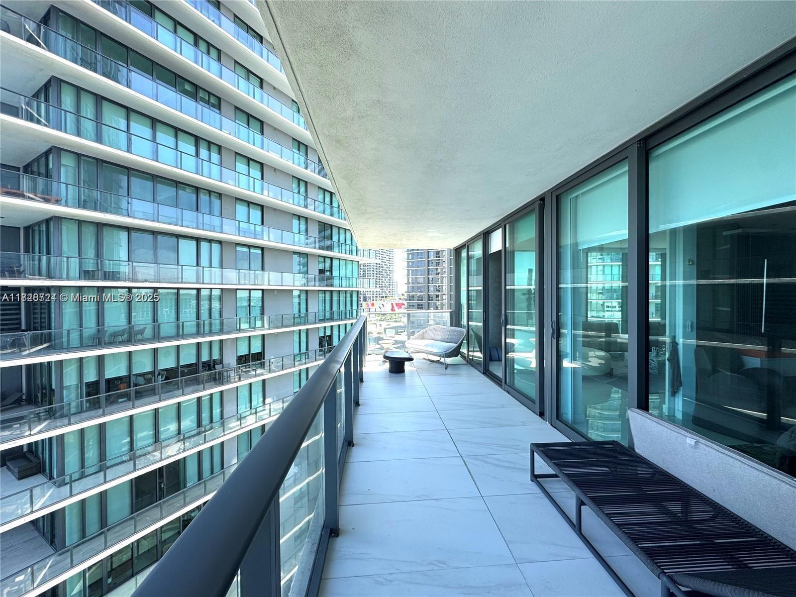 PARAISO BAY CONDO - Residential