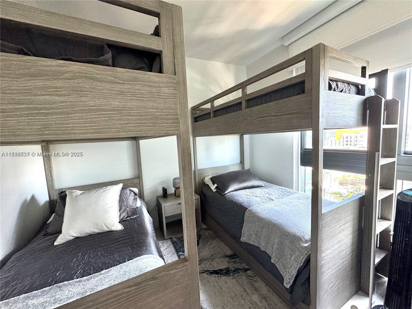 PARAISO BAY CONDO - Residential