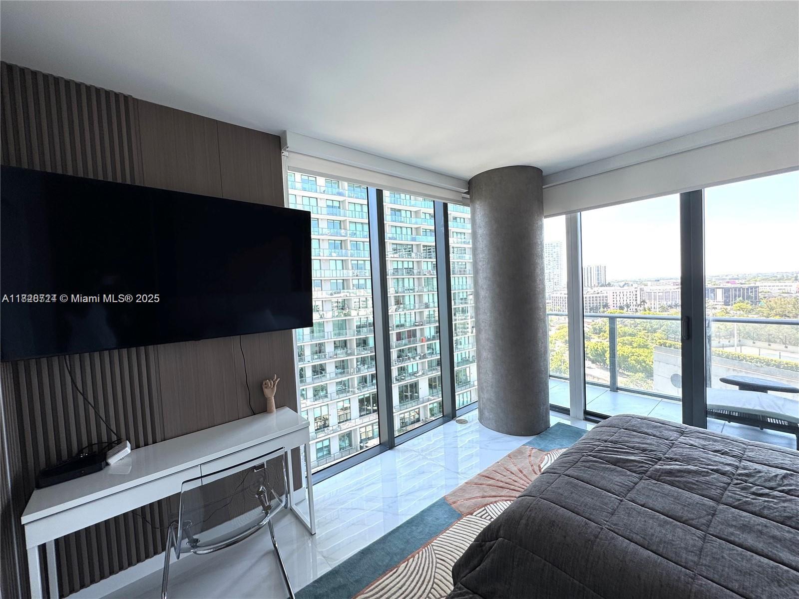 PARAISO BAY CONDO - Residential