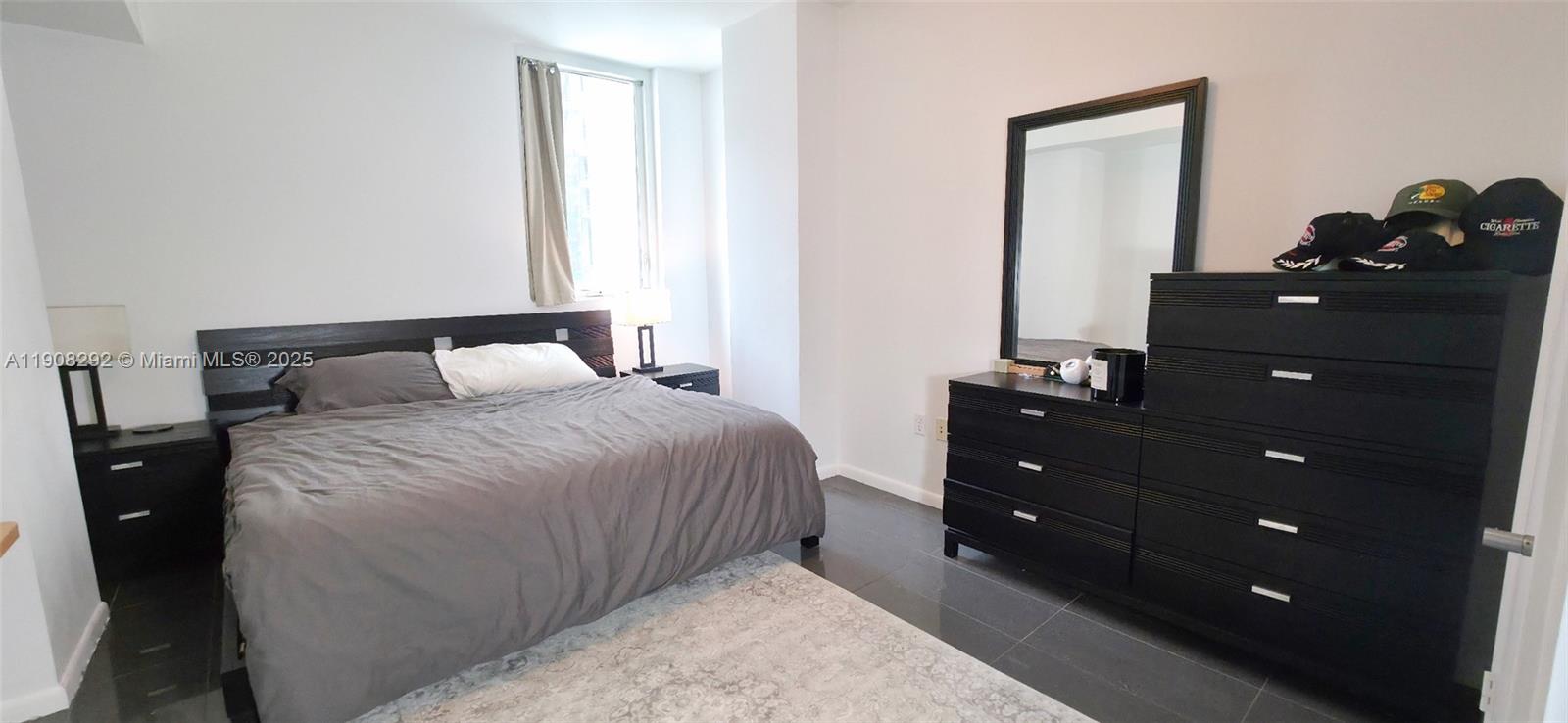 VIZCAYNE SOUTH CONDO - Residential Lease