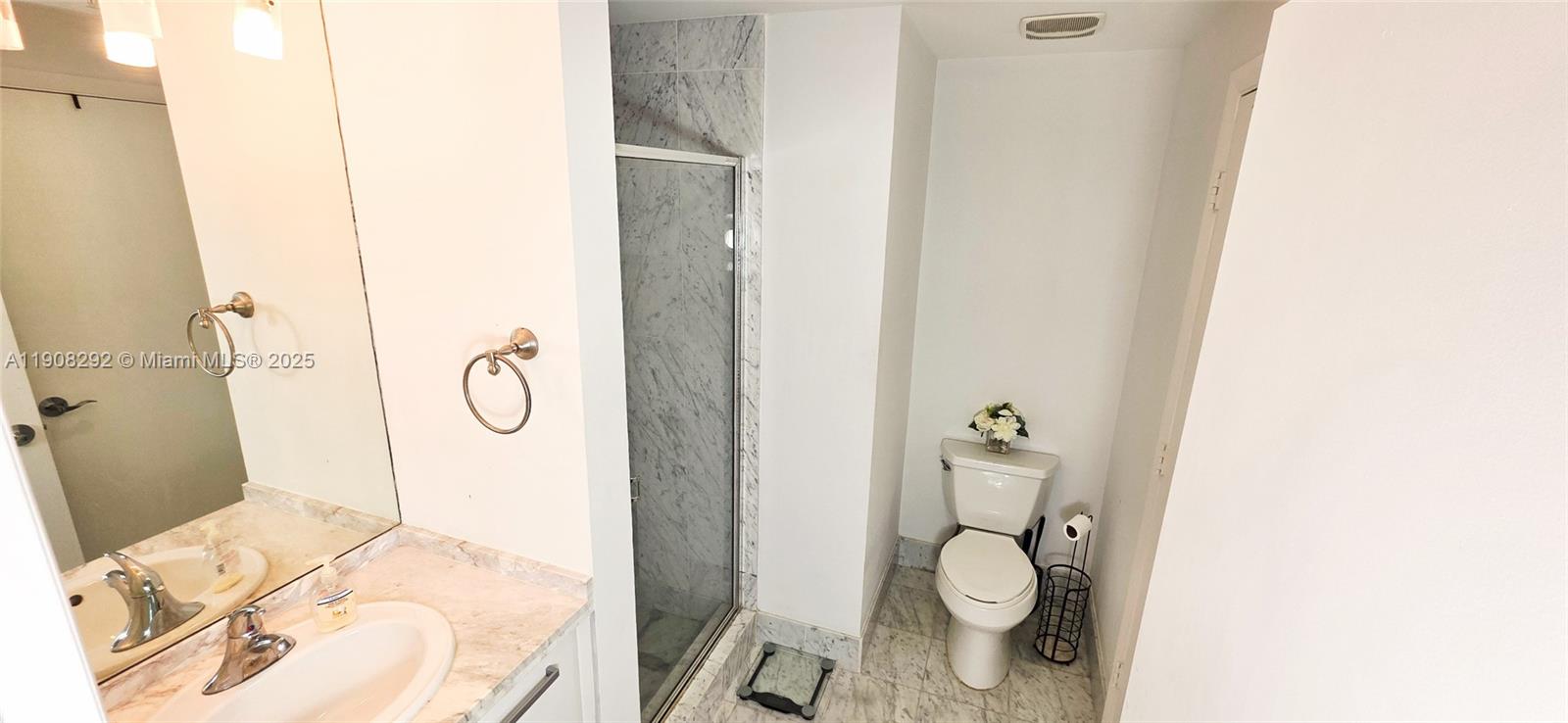 VIZCAYNE SOUTH CONDO - Residential Lease