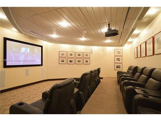 VIZCAYNE SOUTH CONDO - Residential Lease