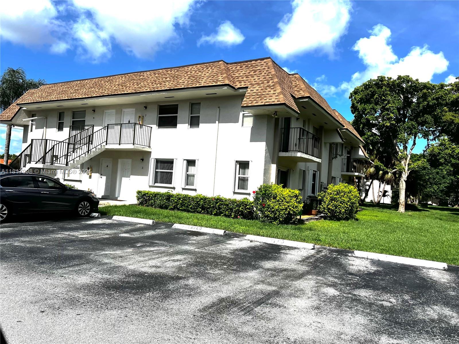 7111 Sw 129th Ave 8, Miami, Broward County, Florida - 2 Bedrooms  
2 Bathrooms - 