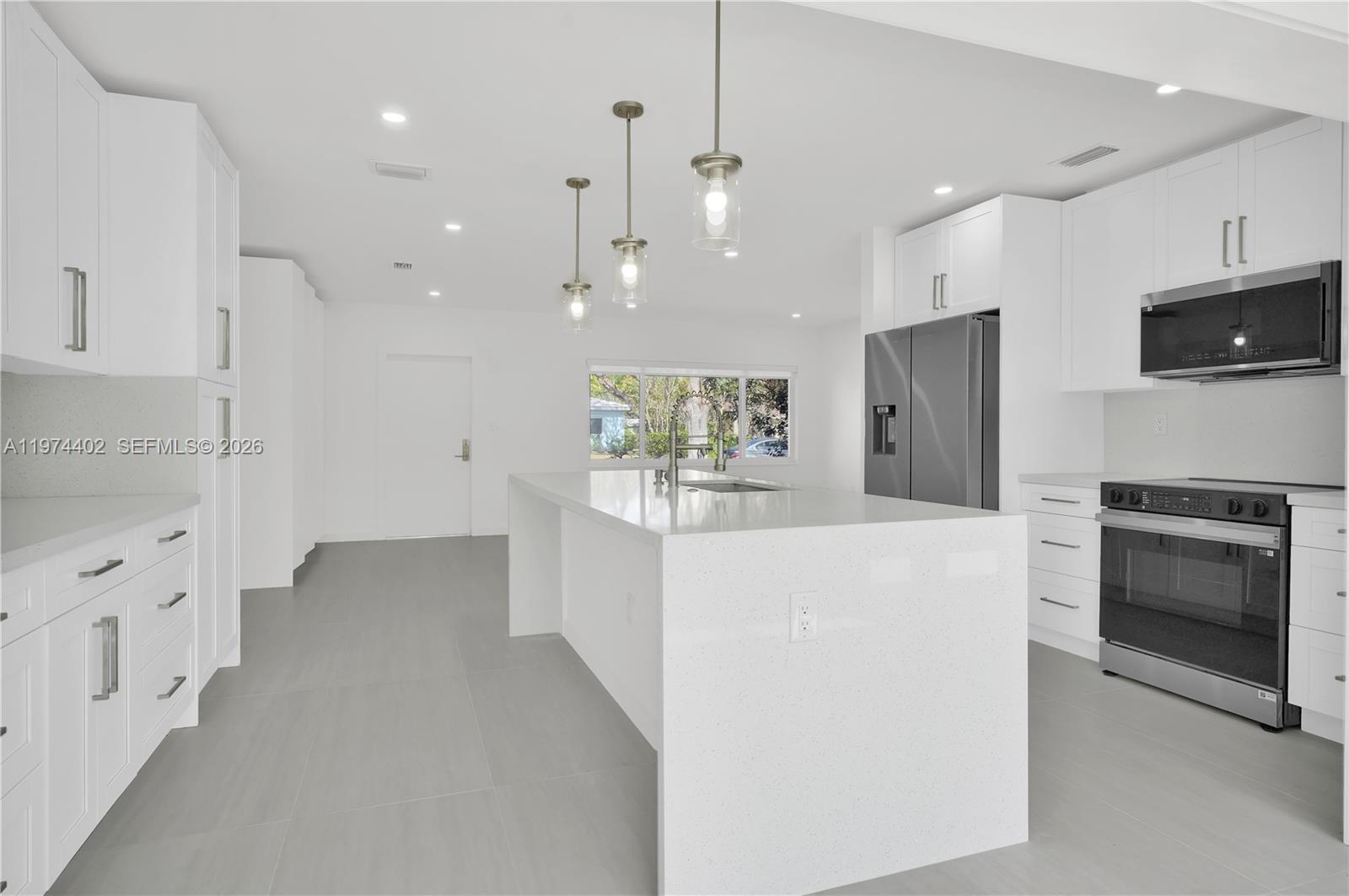 CAROLE HELMS MANOR - Residential Lease