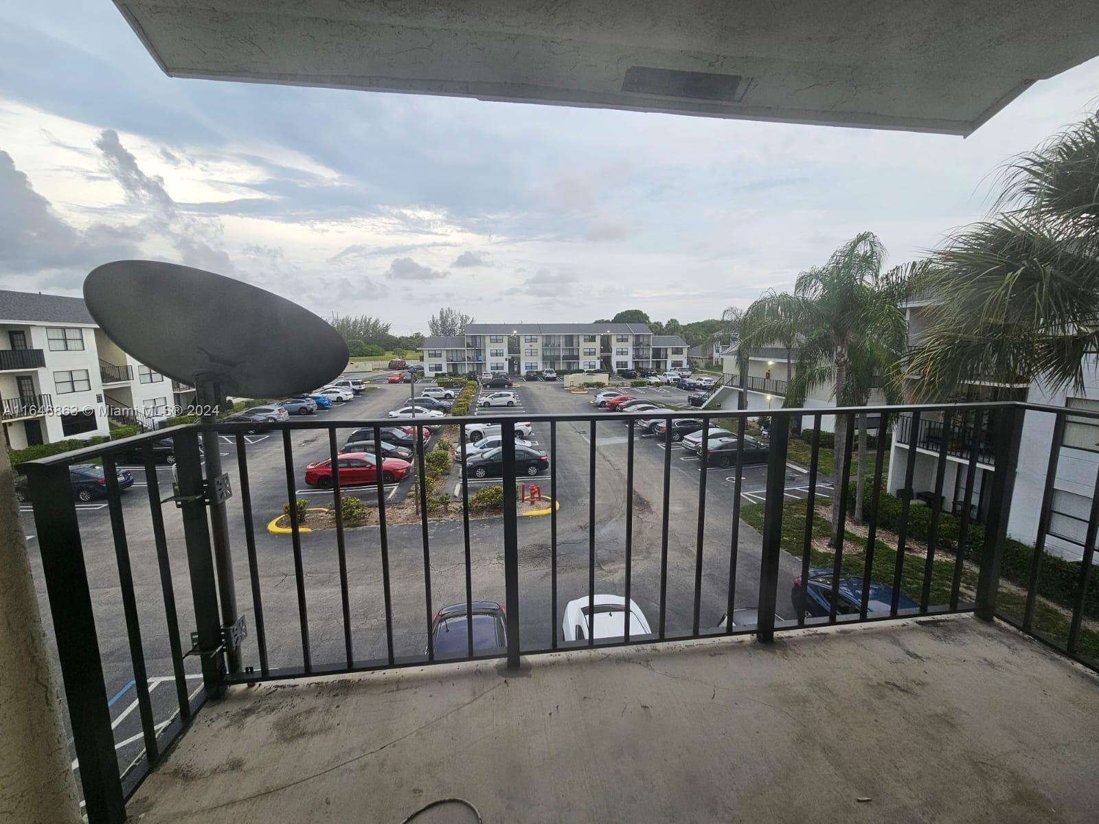 CLEAR LAKE CLUB CONDO - Residential