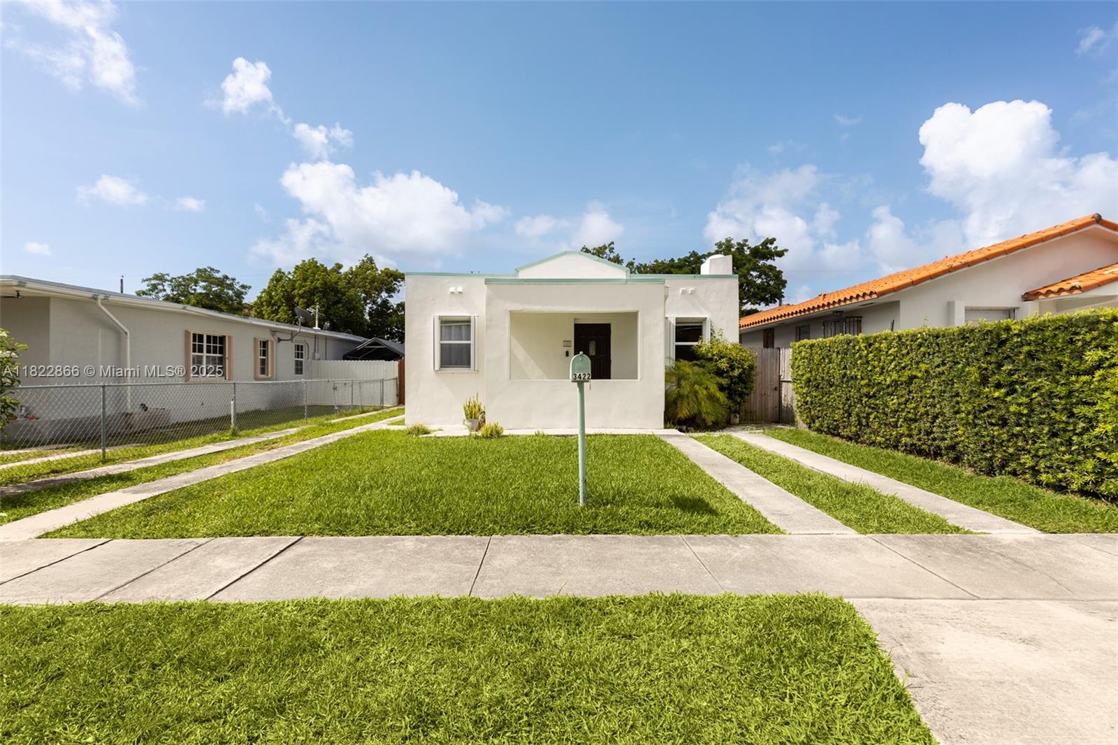 3422 SW 25th St