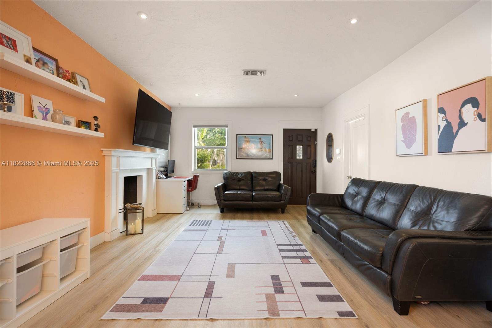 3422 SW 25th St