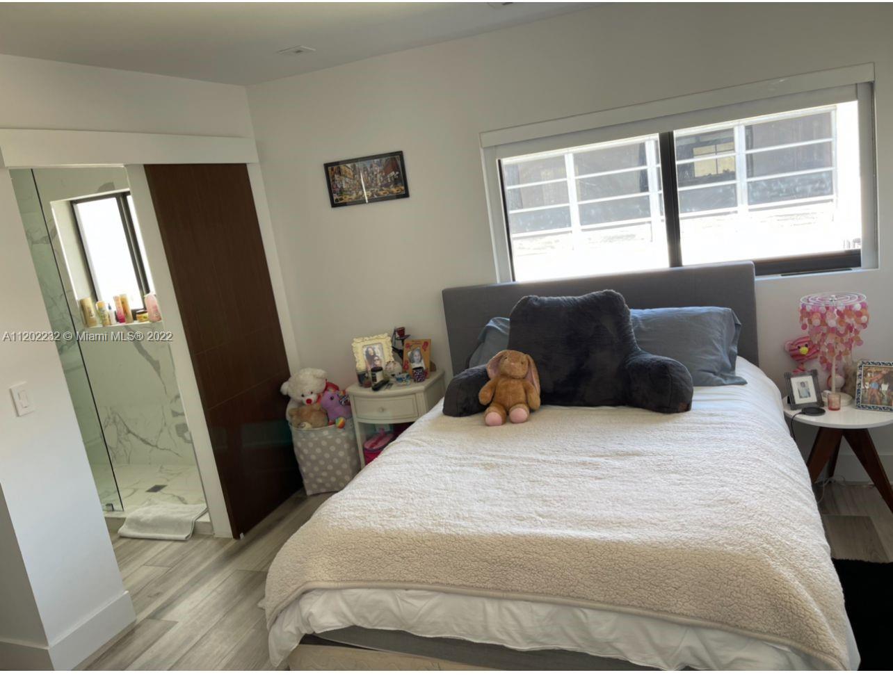 BISCAYNE POINT - Residential Lease