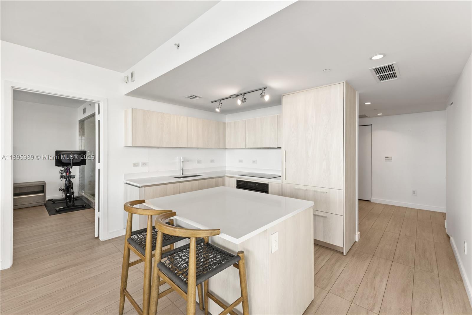 ONE PARAISO CONDO - Residential Lease