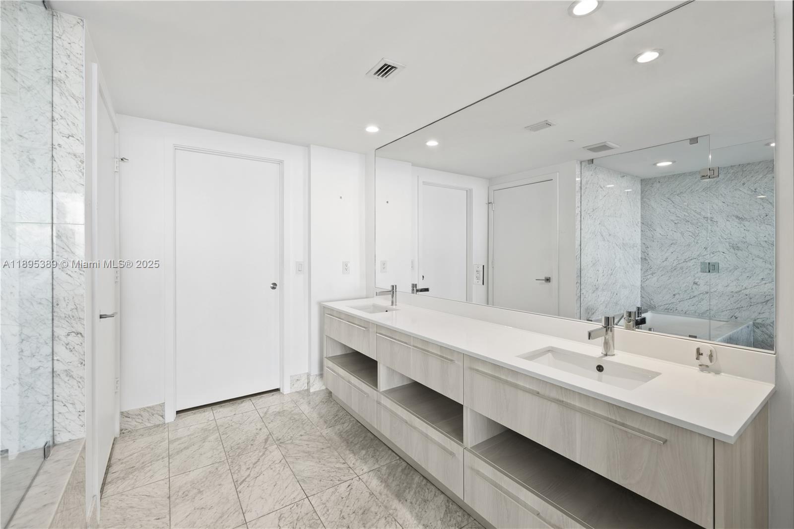 ONE PARAISO CONDO - Residential Lease