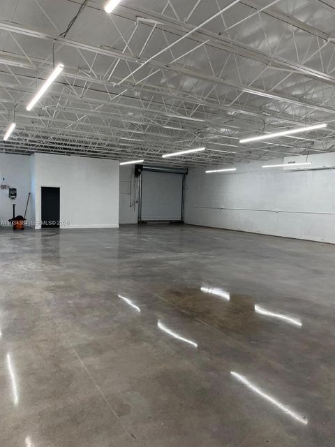 101 NW 20th St Miami FL 33127