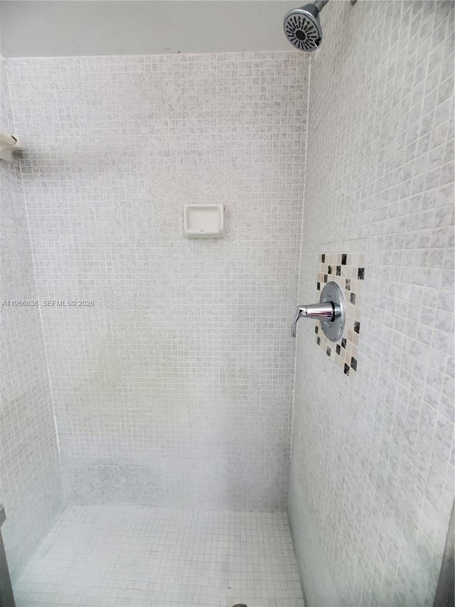 SUNRISE LAKES 105 CONDO - Residential