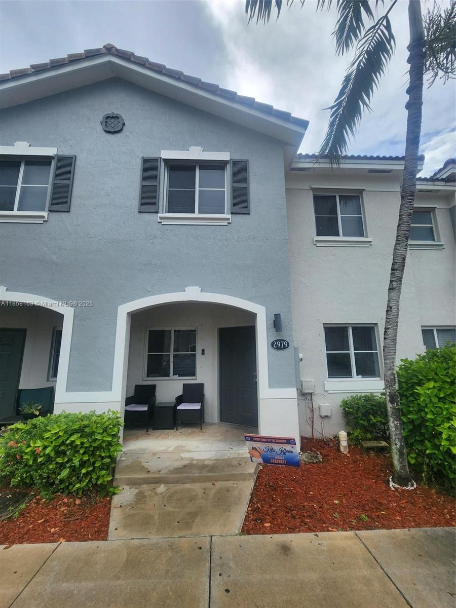 VENETIA GROVE - Residential