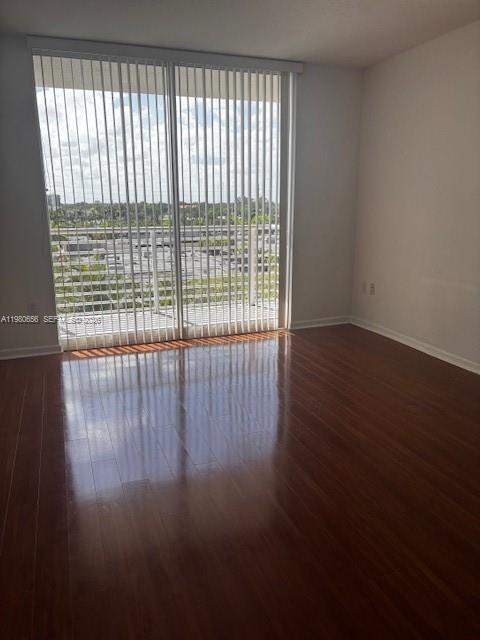 VENTURE AT AVENTURA WEST - Residential