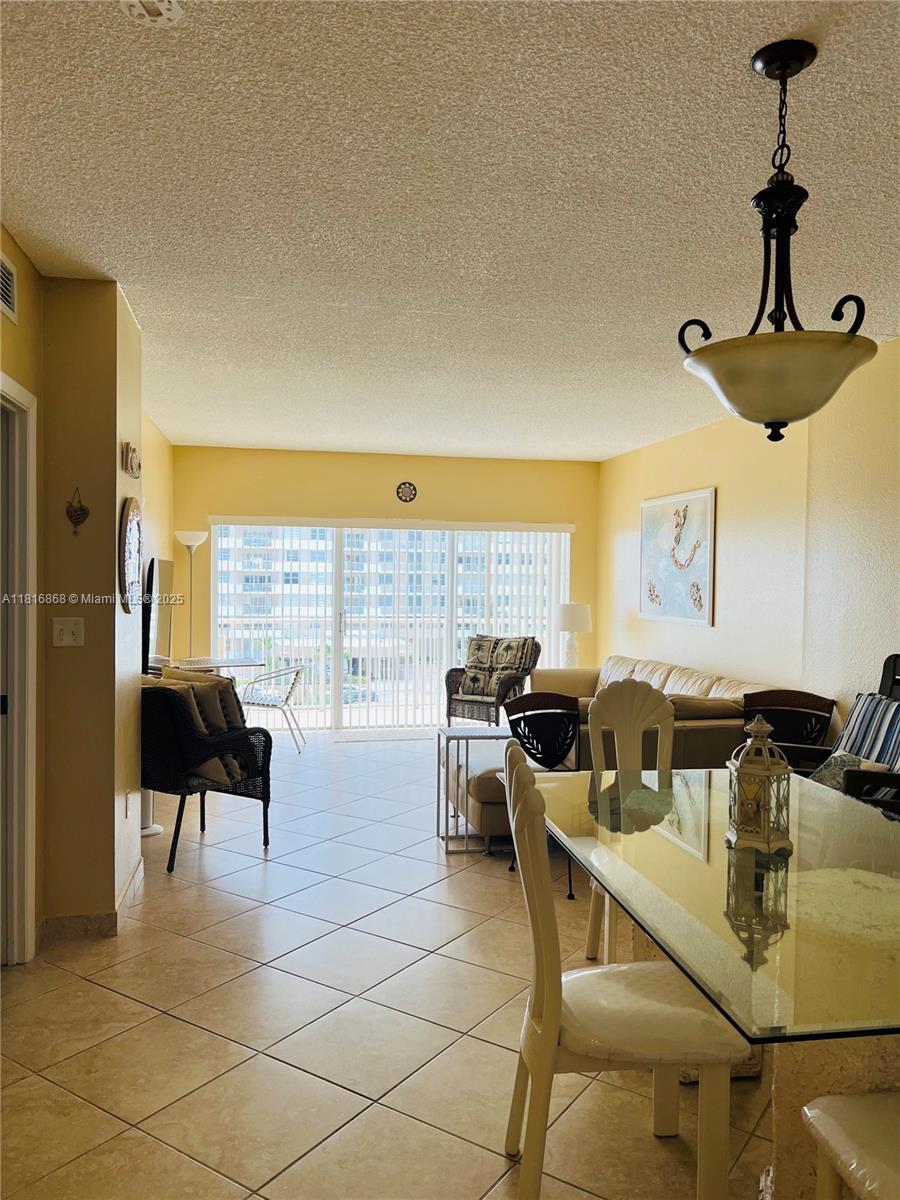 HEMISPHERES CONDO - Residential Lease
