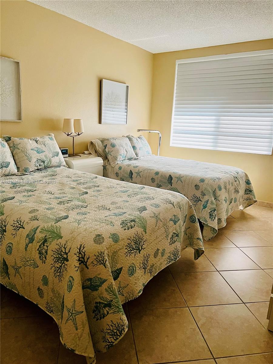 HEMISPHERES CONDO - Residential Lease