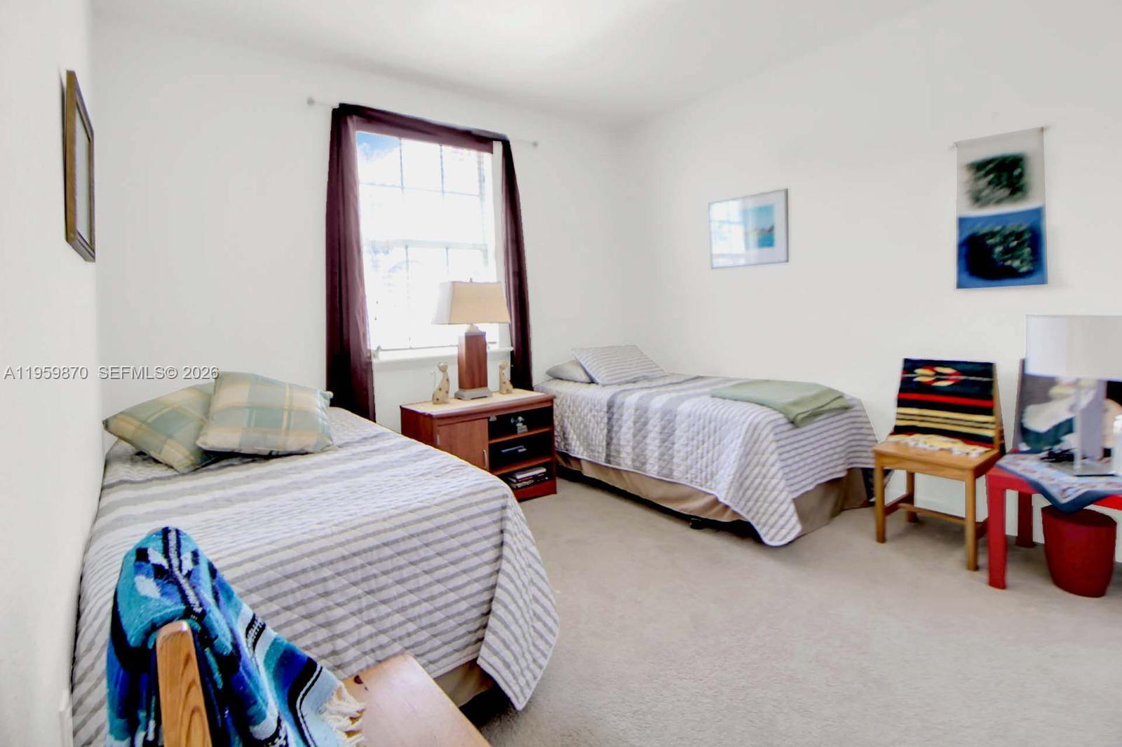 DORAL ISLES NORTH SEC TWO - Residential