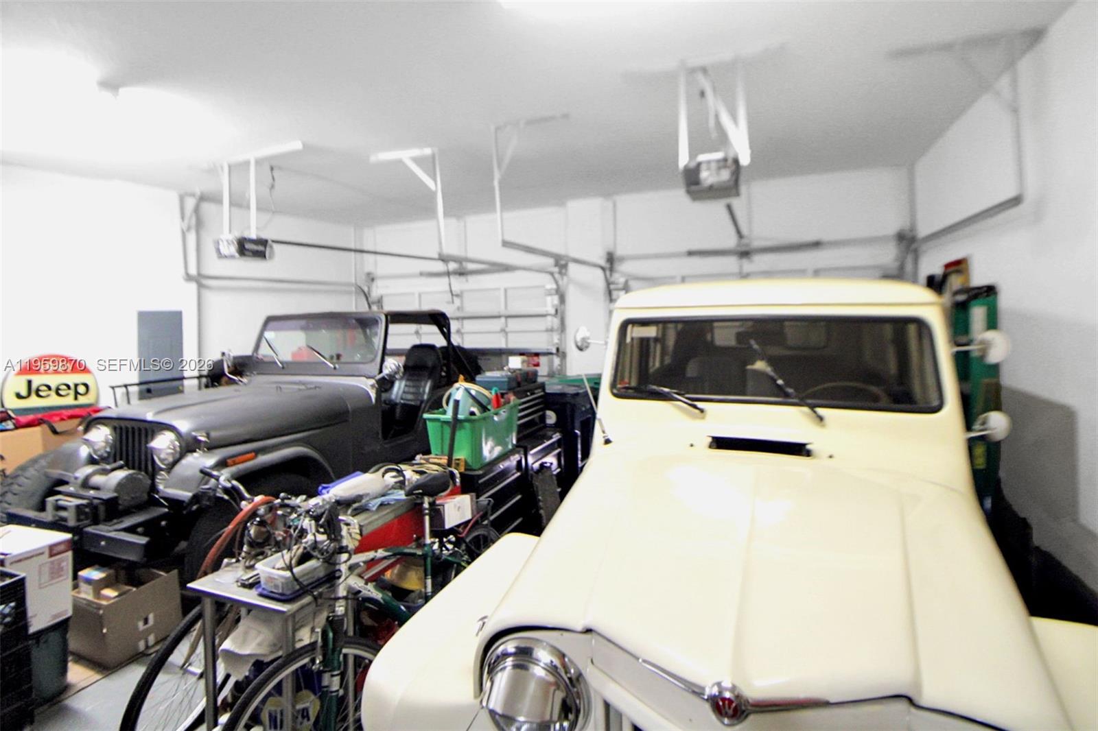 DORAL ISLES NORTH SEC TWO - Residential