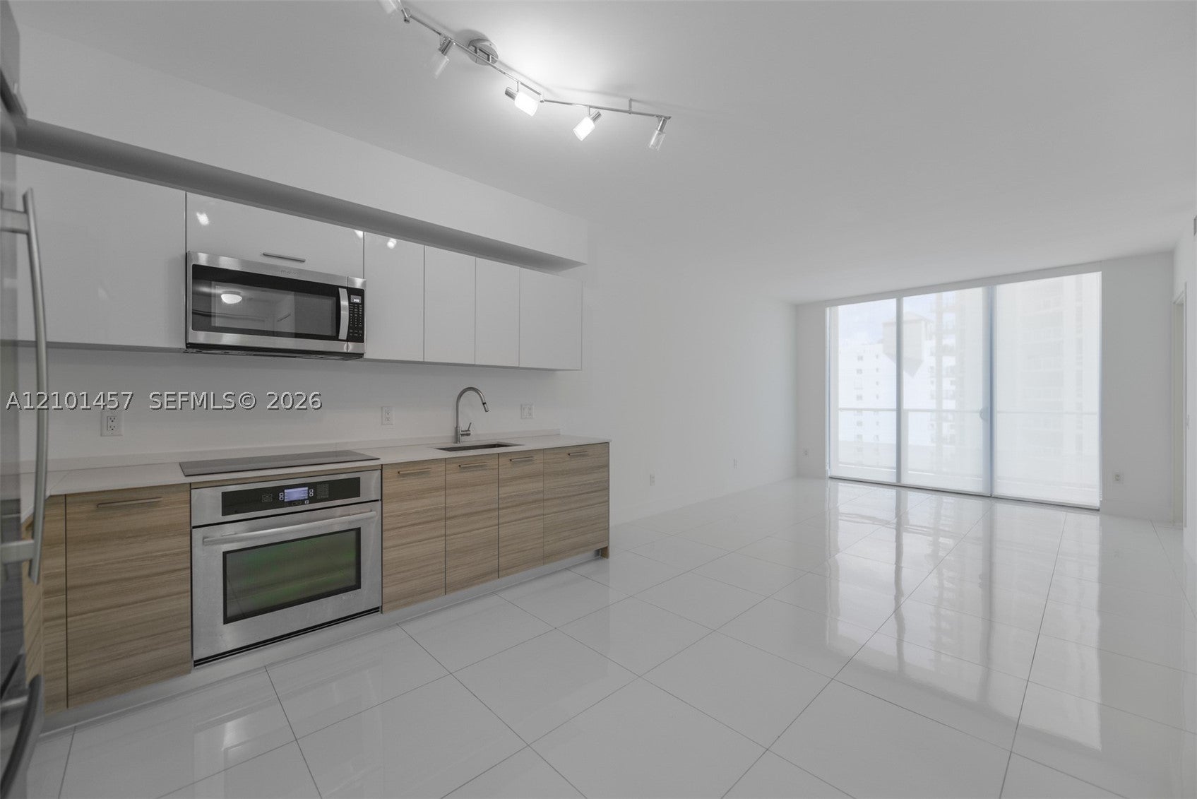 1300 Brickell Bay Dr 1203